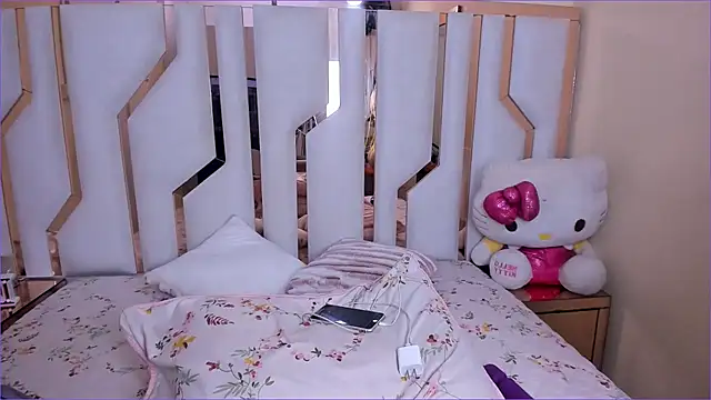 Snapshot of TifanyChill chatting on October 26, 2025, 11:16 pm TifanyChill online show from October 26, 2025, 11:16 pm