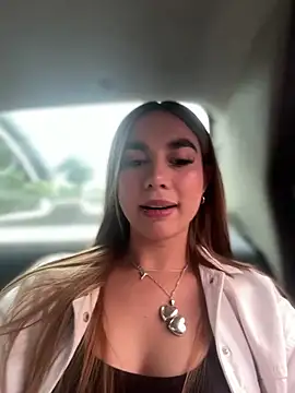 Jules Anderson online show from April 21, 2026, 9:10 pm