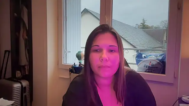 minette-sexy online show from November 28, 2025, 3:56 pm