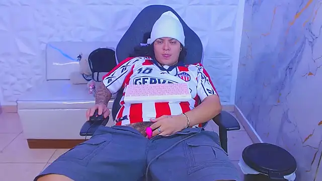 snowflake xxx online show from March 11, 2026, 2:27 am