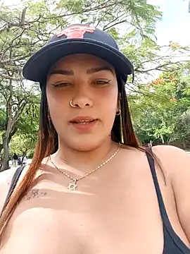 Snapshot of camiysebas21 chatting on October 22, 2025, 6:51 pm camiysebas21 online show from October 22, 2025, 6:51 pm