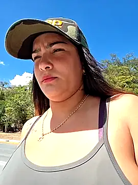 camiysebas21 online show from January 8, 2026, 5:41 pm