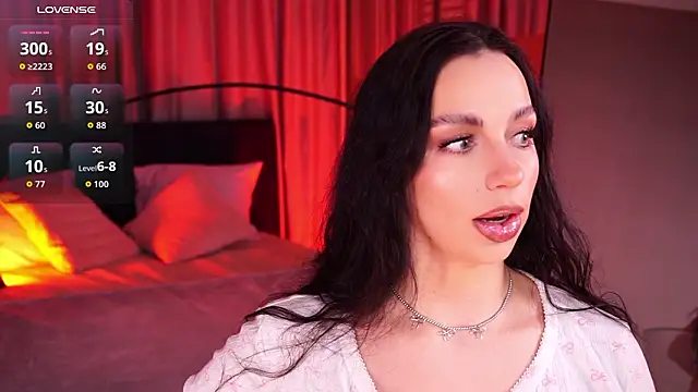 LunaNight online show from February 17, 2026, 8:28 pm