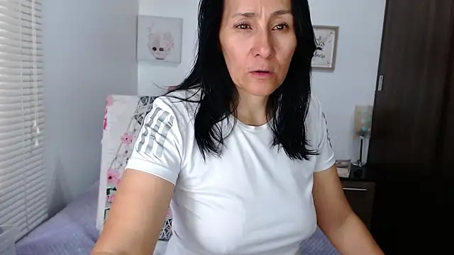 Maira B online show from April 16, 2026, 6:19 pm