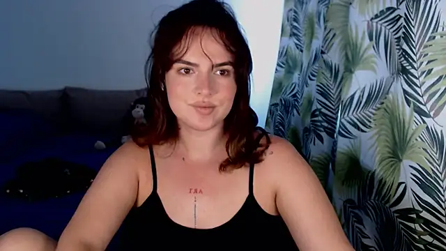 Snapshot of ChloeJewel1 chatting on June 27, 2026, 9:59 am ChloeJewel1 online show from June 27, 2026, 9:59 am