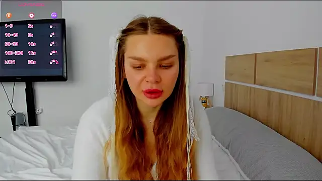 Molly sweetie online show from April 4, 2026, 6:20 am