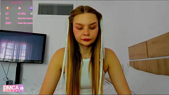 Snapshot of Molly_sweetie chatting on April 28, 2026, 11:03 am Molly sweetie online show from April 28, 2026, 11:03 am
