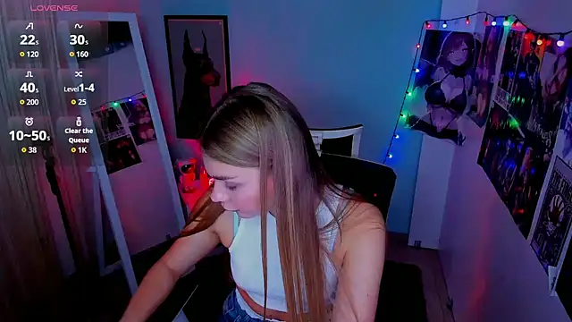 Molly sweetie online show from September 9, 2025, 5:50 am