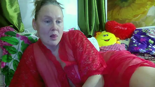 Snapshot of pussykroshka chatting on November 3, 2025, 10:08 am pussykroshka online show from November 3, 2025, 10:08 am