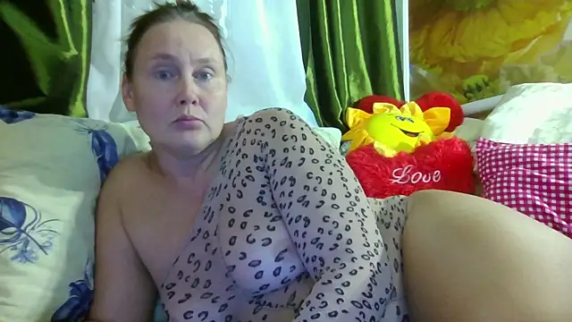 Snapshot of pussykroshka chatting on September 15, 2025, 3:01 pm pussykroshka online show from September 15, 2025, 3:01 pm