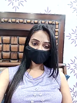 Snapshot of Yours-Bebo chatting on March 18, 2025, 5:44 pm Yours-Bebo online show from March 18, 2025, 5:44 pm