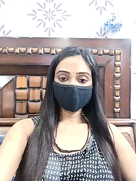 Snapshot of Yours-Bebo chatting on September 10, 2025, 11:31 am Yours-Bebo online show from September 10, 2025, 11:31 am