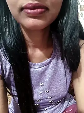 Snapshot of Yours-Bebo chatting on March 14, 2025, 6:07 pm Yours-Bebo online show from March 14, 2025, 6:07 pm