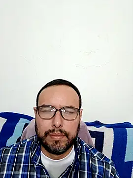 Snapshot of ElSunEagle chatting on January 11, 2026, 9:22 pm ElSunEagle online show from January 11, 2026, 9:22 pm