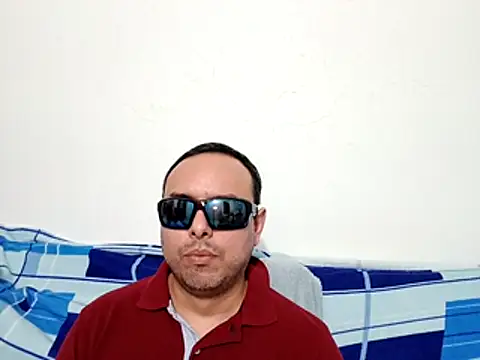 Snapshot of ElSunEagle chatting on April 12, 2026, 2:26 am ElSunEagle online show from April 12, 2026, 2:26 am