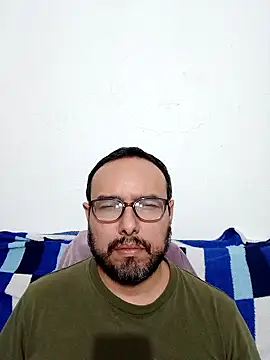 Snapshot of ElSunEagle chatting on January 15, 2026, 1:42 am ElSunEagle online show from January 15, 2026, 1:42 am