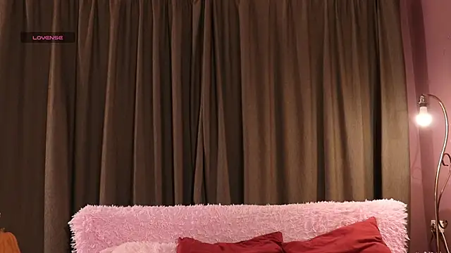 steffania- online show from November 22, 2025, 6:51 pm