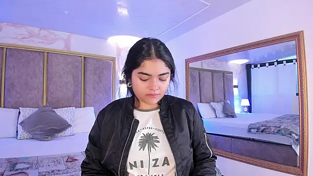 Snapshot of GiselOrtiz chatting on November 16, 2025, 11:48 am GiselOrtiz online show from November 16, 2025, 11:48 am