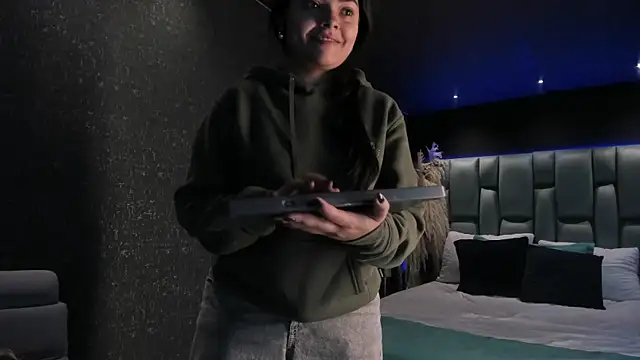 Snapshot of GiselOrtiz chatting on March 22, 2025, 11:11 am GiselOrtiz online show from March 22, 2025, 11:11 am