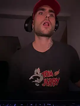 itsmehoneyhm online show from October 9, 2025, 9:48 pm