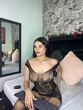 Snapshot of Maylin_Garcia chatting on February 7, 2025, 6:45 pm Maylin Garcia online show from February 7, 2025, 6:45 pm