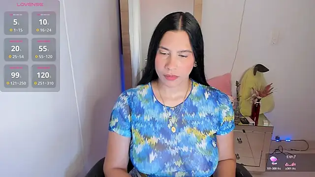 Snapshot of hellensexy chatting on July 13, 2026, 10:20 pm hellensexy online show from July 13, 2026, 10:20 pm