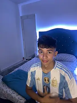 Leonarrrd 01 online show from February 23, 2025, 4:17 am