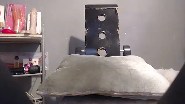 Amazing12inch online show from November 15, 2025, 8:02 pm