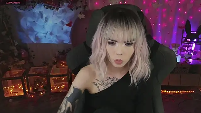 Kerry Kirk online show from February 21, 2026, 8:33 pm