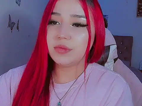 Snapshot of madisonx17 chatting on February 17, 2026, 10:51 pm madisonx17 online show from February 17, 2026, 10:51 pm