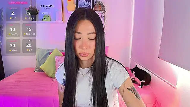 lilyy evanss online show from September 29, 2025, 8:36 pm