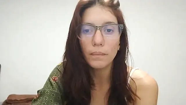 Snapshot of Luna-e-Franco1 chatting on December 19, 2025, 12:36 am Luna-e-Franco1 online show from December 19, 2025, 12:36 am