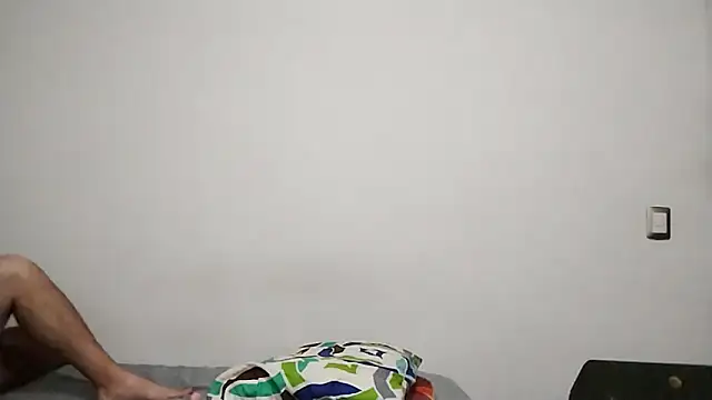 Snapshot of Luna-e-Franco1 chatting on February 21, 2026, 1:07 am Luna-e-Franco1 online show from February 21, 2026, 1:07 am