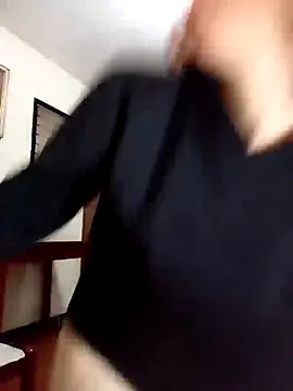 Snapshot of Luna-e-Franco1 chatting on February 8, 2025, 12:06 am Luna-e-Franco1 online show from February 8, 2025, 12:06 am