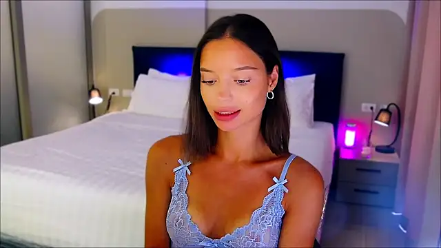 wow Mia online show from February 20, 2025, 2:18 am