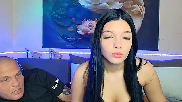 Snapshot of xDeepInLovexx chatting on November 21, 2025, 11:42 am xDeepInLovexx online show from November 21, 2025, 11:42 am