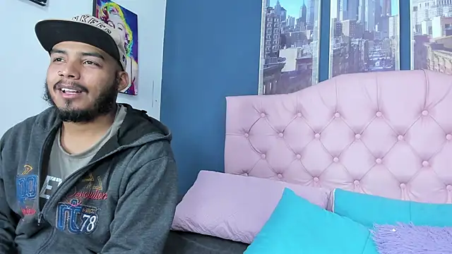 Snapshot of Applehot_LRR chatting on September 19, 2025, 2:04 am Applehot LRR online show from September 19, 2025, 2:04 am