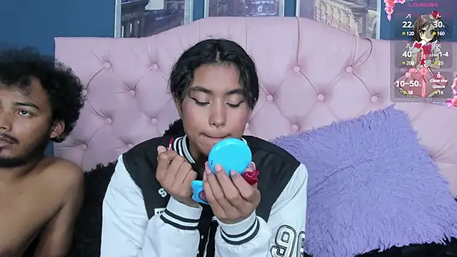 Snapshot of Applehot_LRR chatting on March 13, 2025, 5:54 am Applehot LRR online show from March 13, 2025, 5:54 am