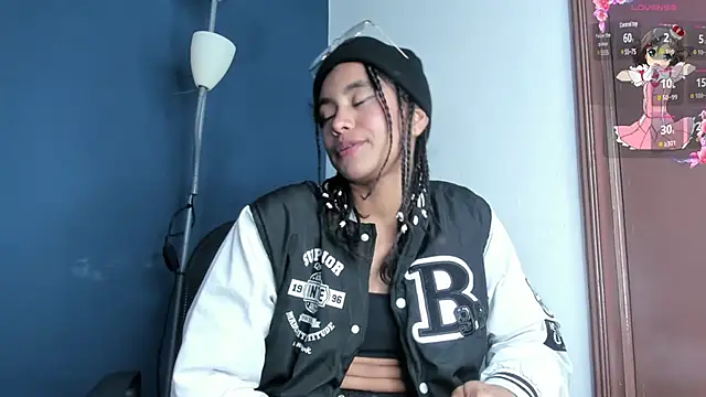 Snapshot of Applehot_LRR chatting on March 13, 2025, 2:49 am Applehot LRR online show from March 13, 2025, 2:49 am