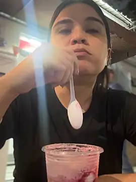 Snapshot of CamilaSofiia chatting on June 11, 2026, 11:24 pm CamilaSofiia online show from June 11, 2026, 11:24 pm