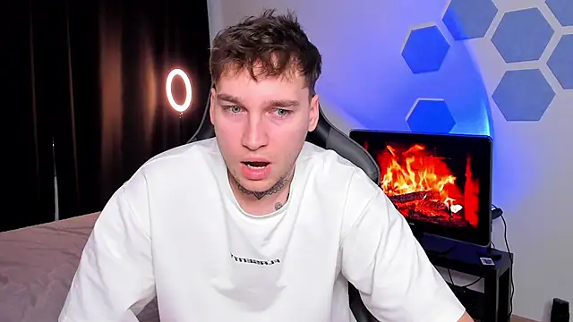 Chris Tyson online show from December 5, 2025, 7:29 am