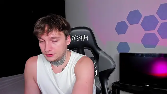 Chris Tyson online show from October 6, 2025, 10:21 pm