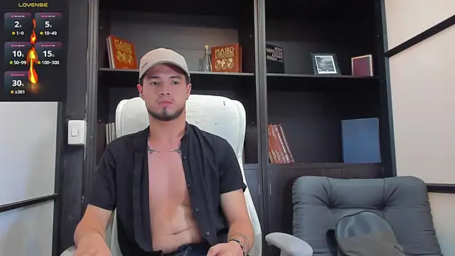 Snapshot of EdwardRoss_ chatting on March 2, 2025, 1:37 am EdwardRoss online show from March 2, 2025, 1:37 am