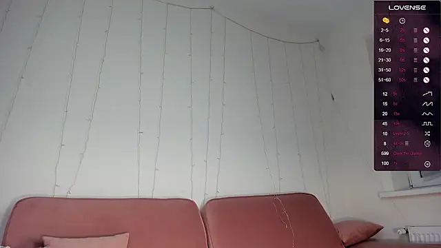 Ria Woodss online show from January 6, 2025, 5:06 pm