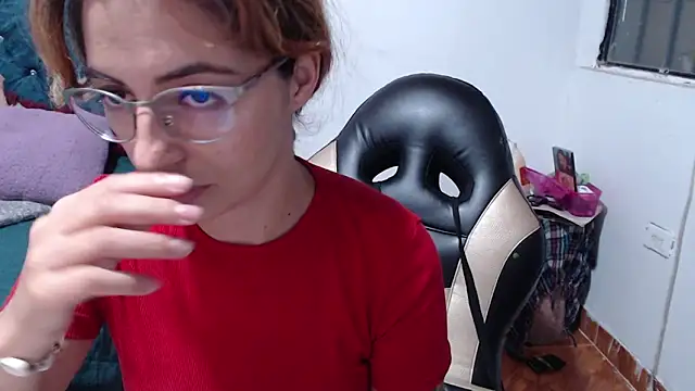 Kate lorens9 online show from April 22, 2026, 12:17 am