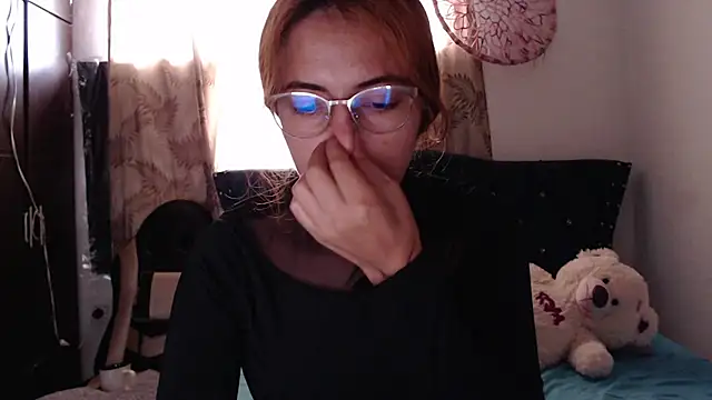 Kate lorens9 online show from October 18, 2025, 4:20 pm