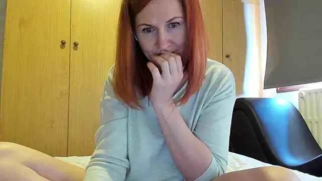 Snapshot of Sheandhim23 chatting on February 23, 2025, 9:22 am Sheandhim23 online show from February 23, 2025, 9:22 am