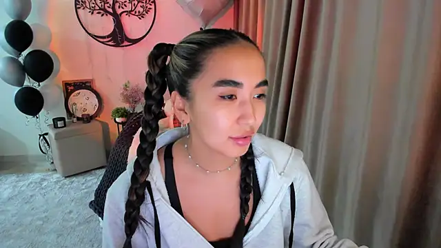 worldofkim online show from March 31, 2026, 1:13 pm