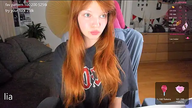 Snapshot of lil_lia chatting on September 10, 2025, 2:10 am lil lia online show from September 10, 2025, 2:10 am