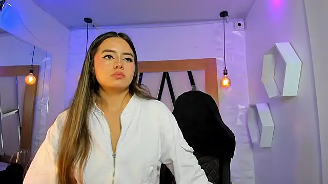 Snapshot of ary_cooper_ chatting on November 25, 2025, 12:27 pm ary cooper online show from November 25, 2025, 12:27 pm